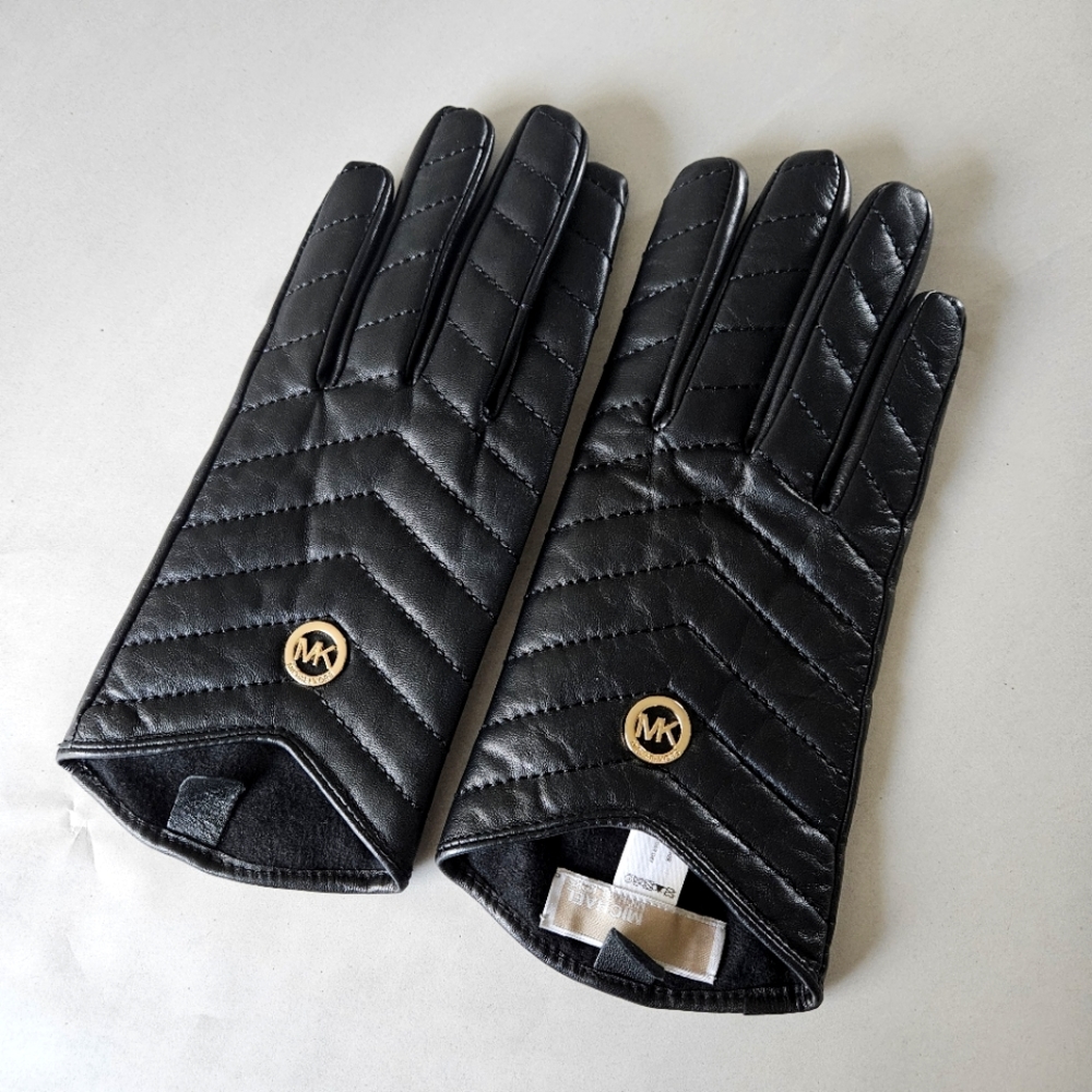 Micheal Kors Leather Gloves